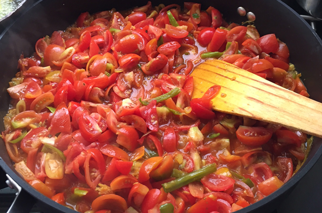 Learn to make Nepali Style Tomato Achar (Chutney) Dharma Adventures